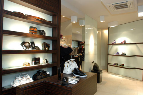 Eleonora Bonucci | Multi-Label Store | mini web sites | modemonline.com